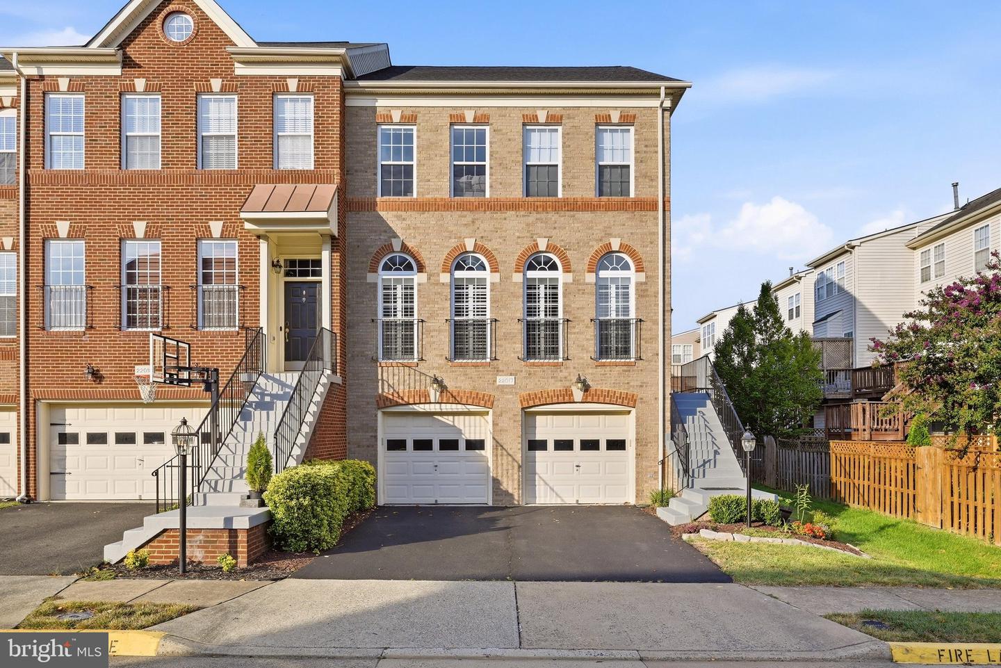 22017 Dilworth Sq Property Photo 4