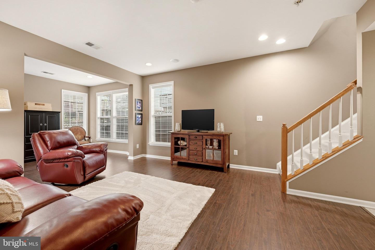 22017 Dilworth Sq Property Photo 37