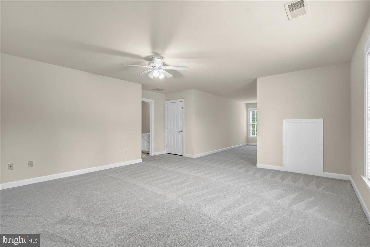47650 Mid Surrey Sq Property Photo 48