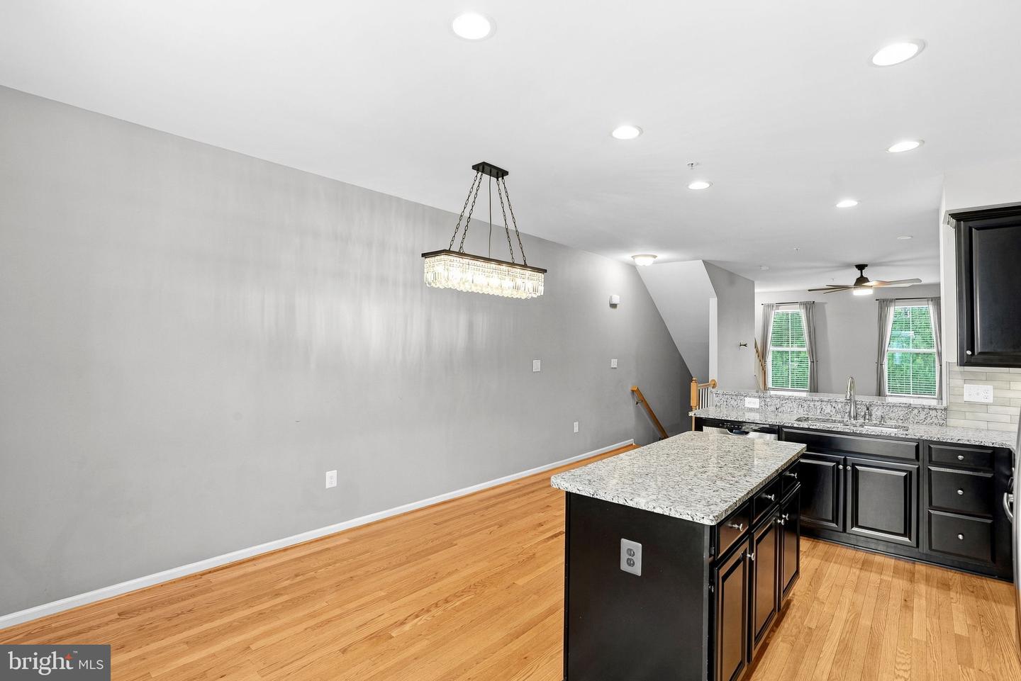41746 Mcmonagle Sq Property Photo 14