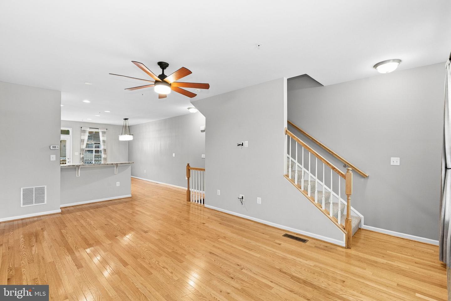 41746 Mcmonagle Sq Property Photo 19