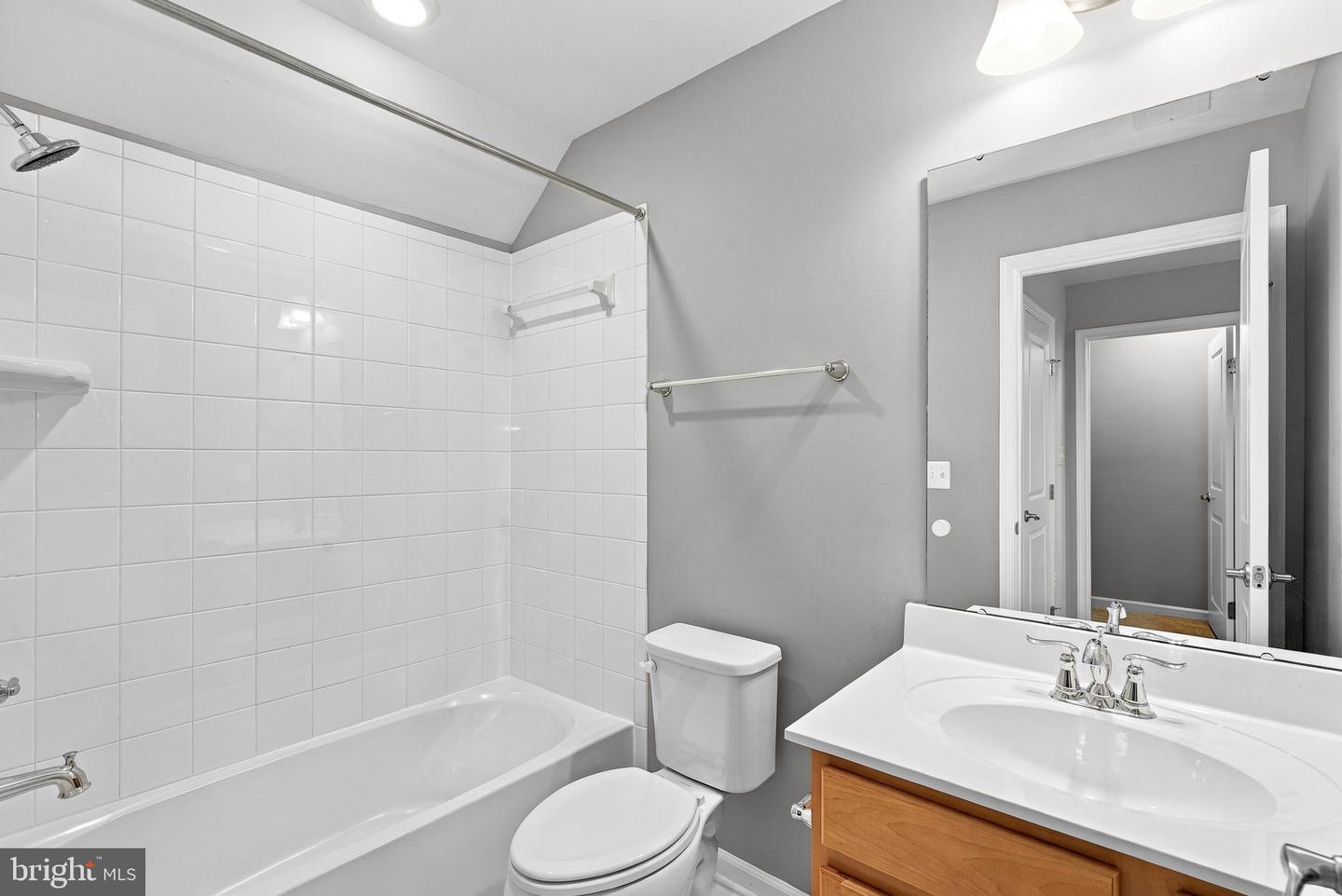 41746 Mcmonagle Sq Property Photo 42