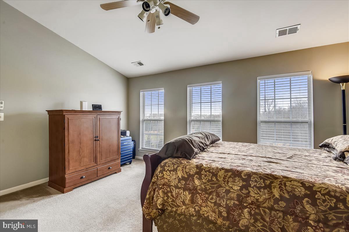 42223 Terrazzo Ter Property Photo 5