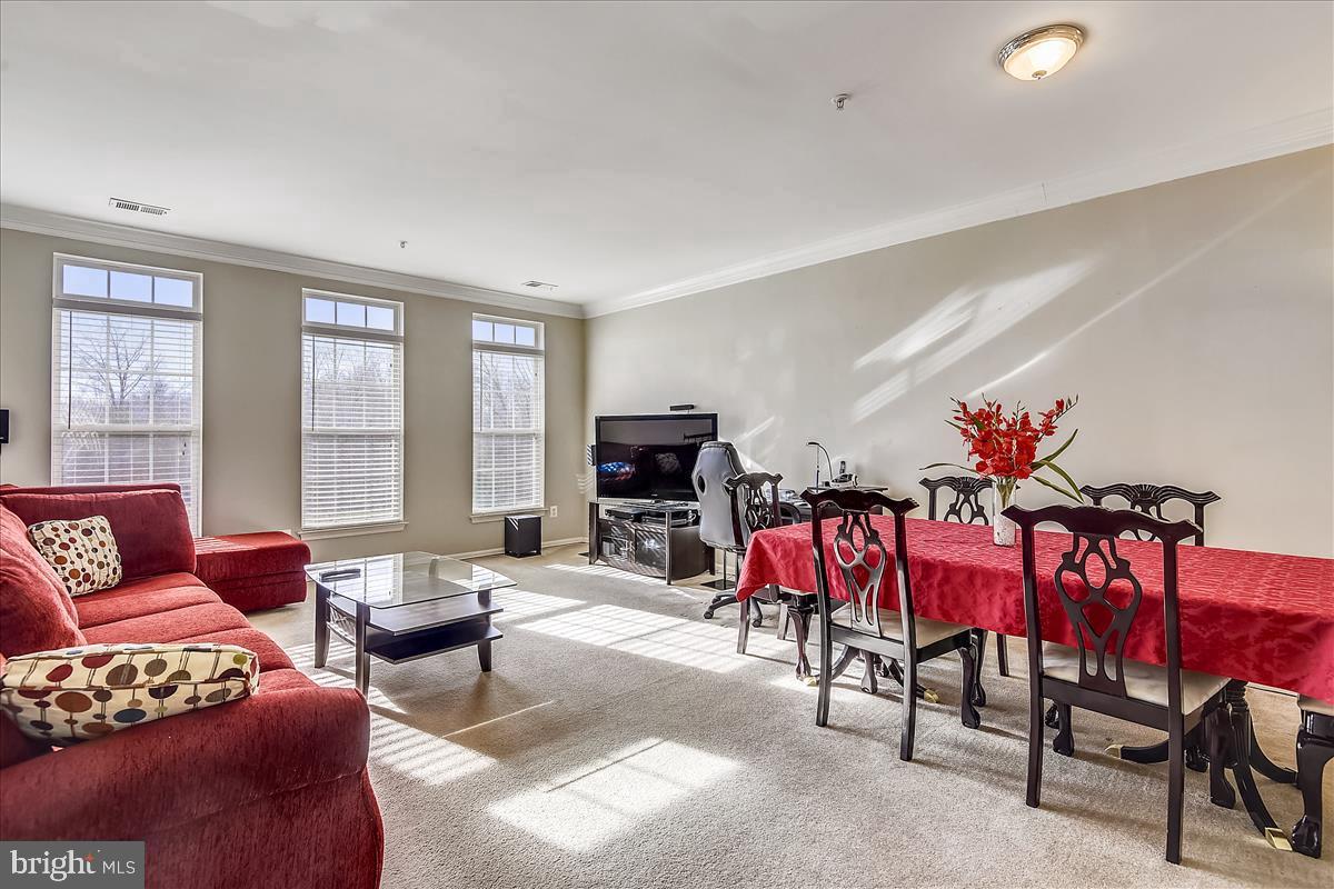 42223 Terrazzo Ter Property Photo 10