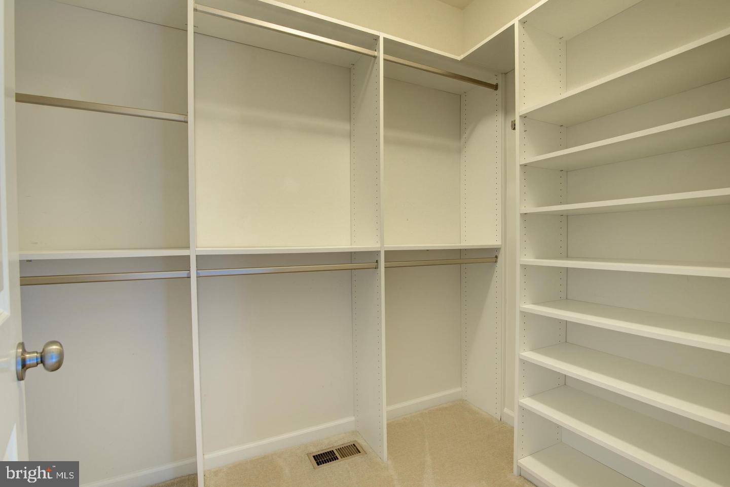 42262 Knotty Oak Terrace Property Photo 42