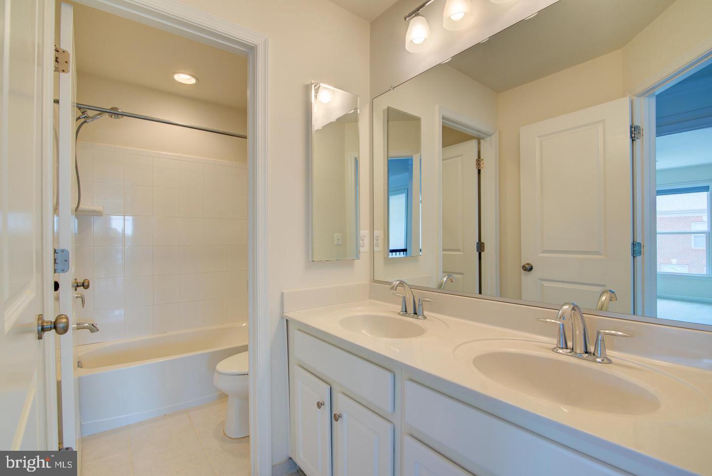 42262 Knotty Oak Terrace Property Photo 53