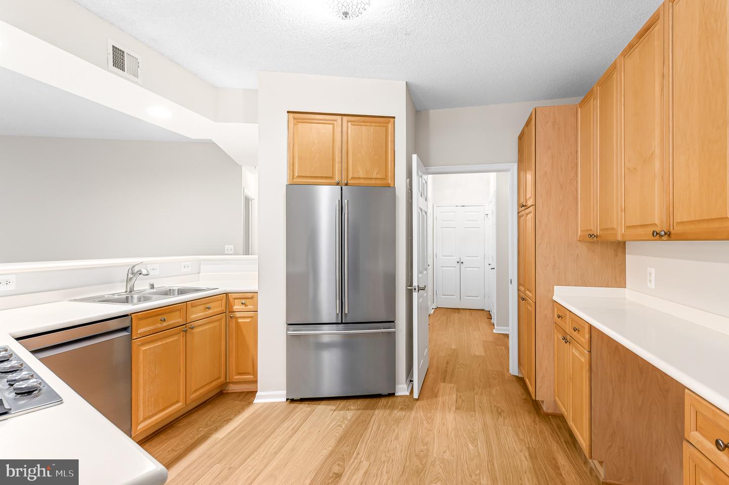 19370 Magnolia Grove #107 Property Photo 11