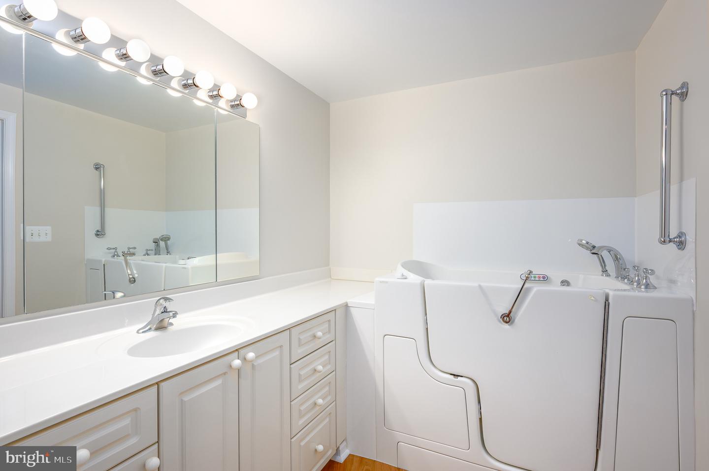 19370 Magnolia Grove #107 Property Photo 26