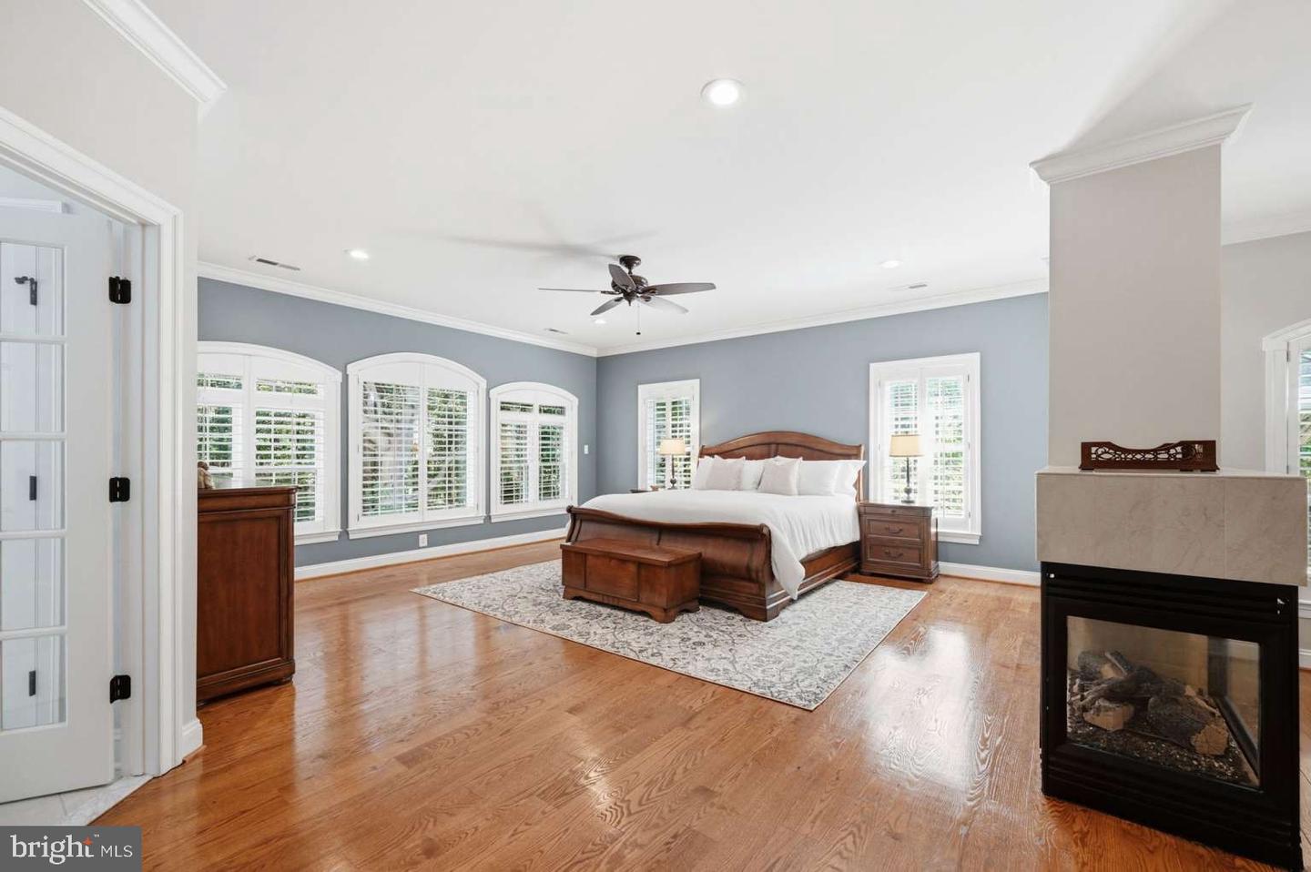 129 Sinegar Pl Property Photo 24