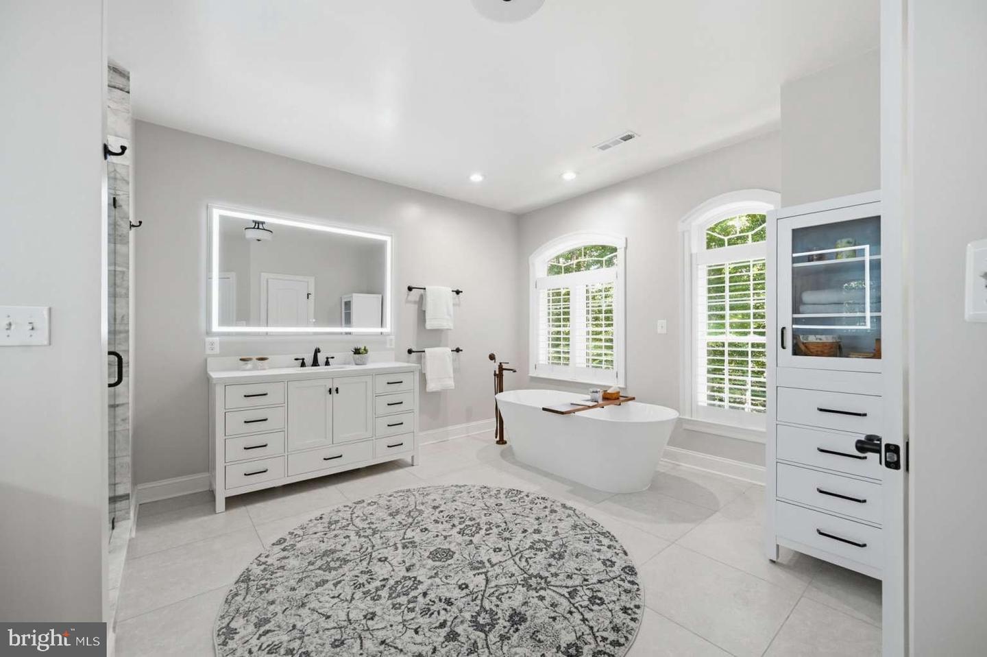 129 Sinegar Pl Property Photo 27