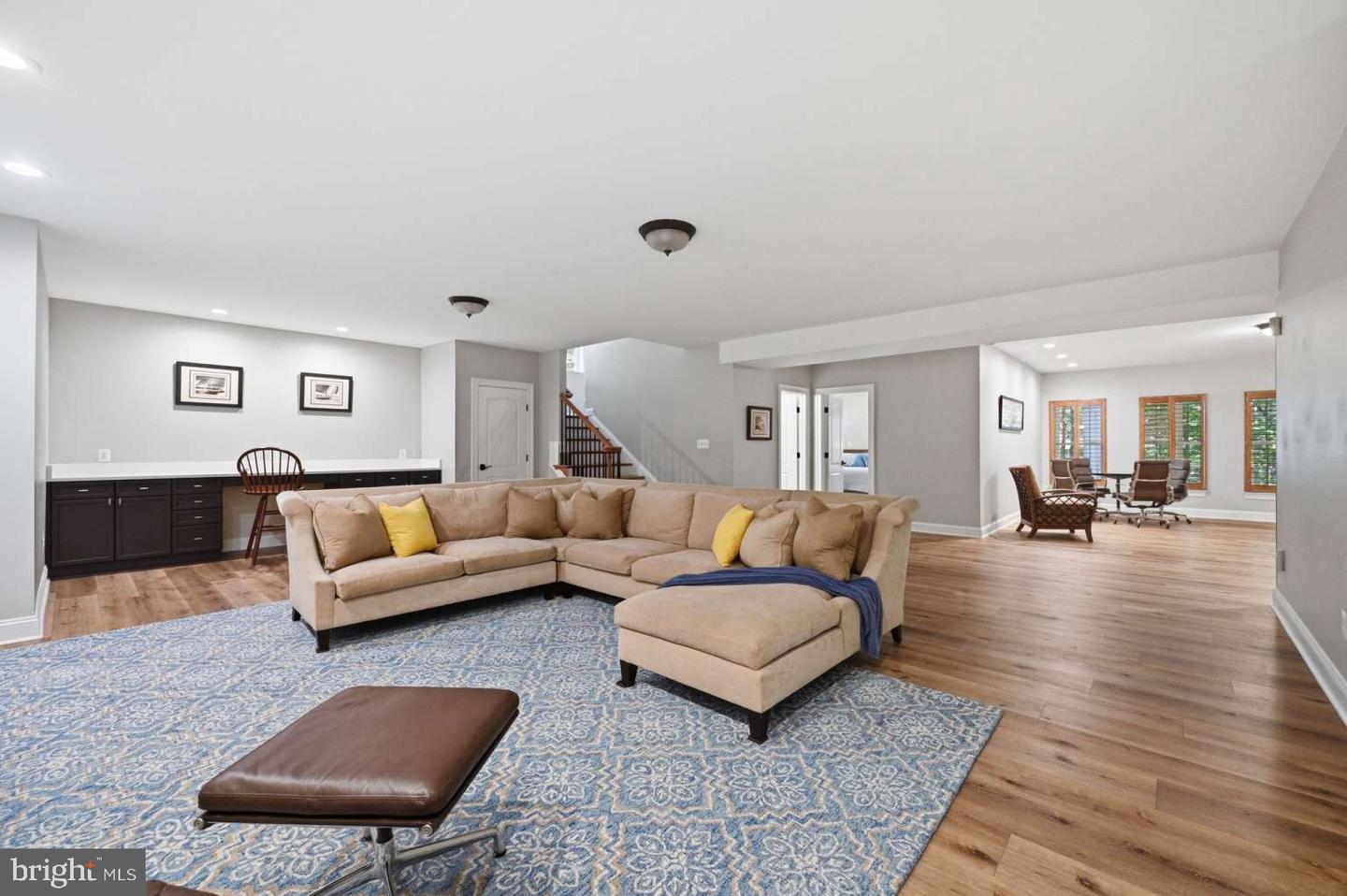 129 Sinegar Pl Property Photo 42