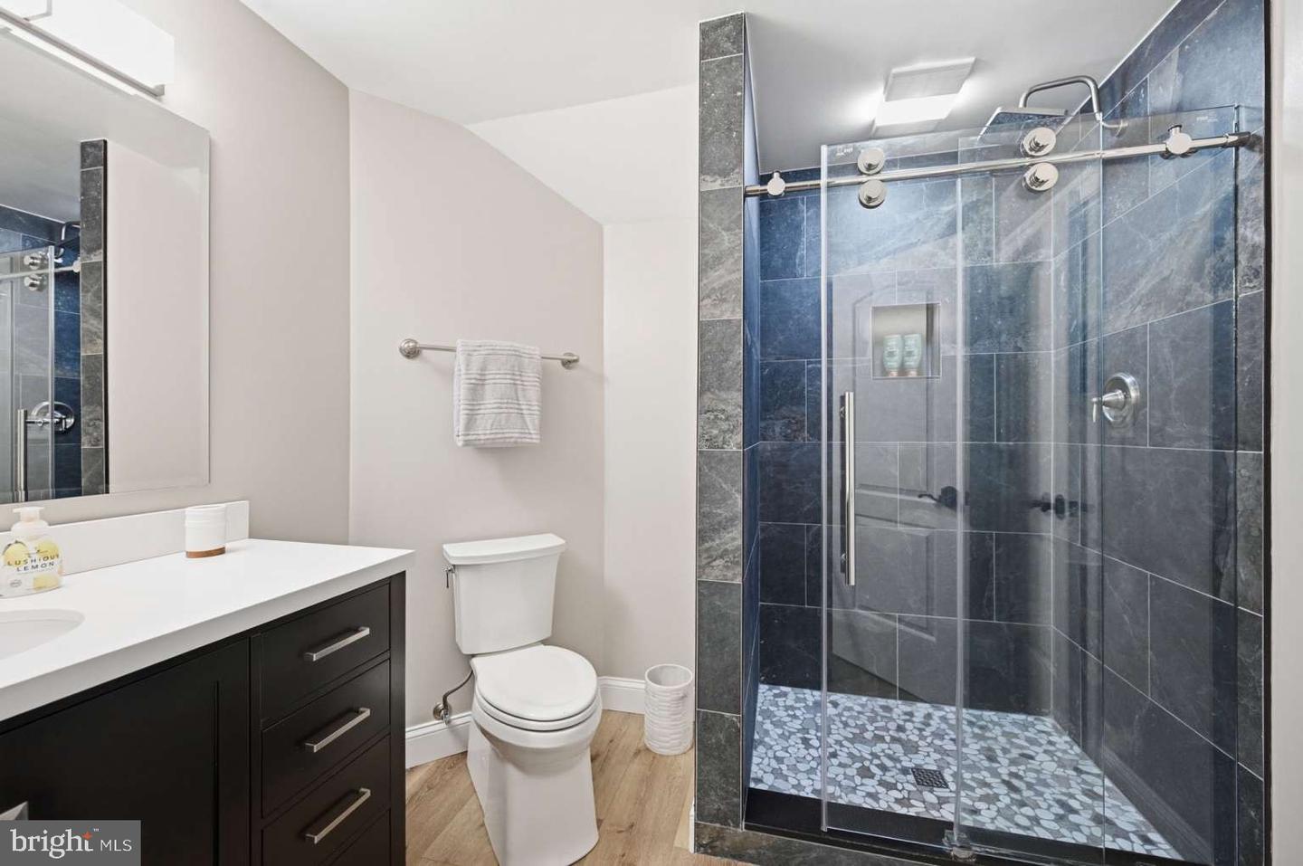 129 Sinegar Pl Property Photo 46