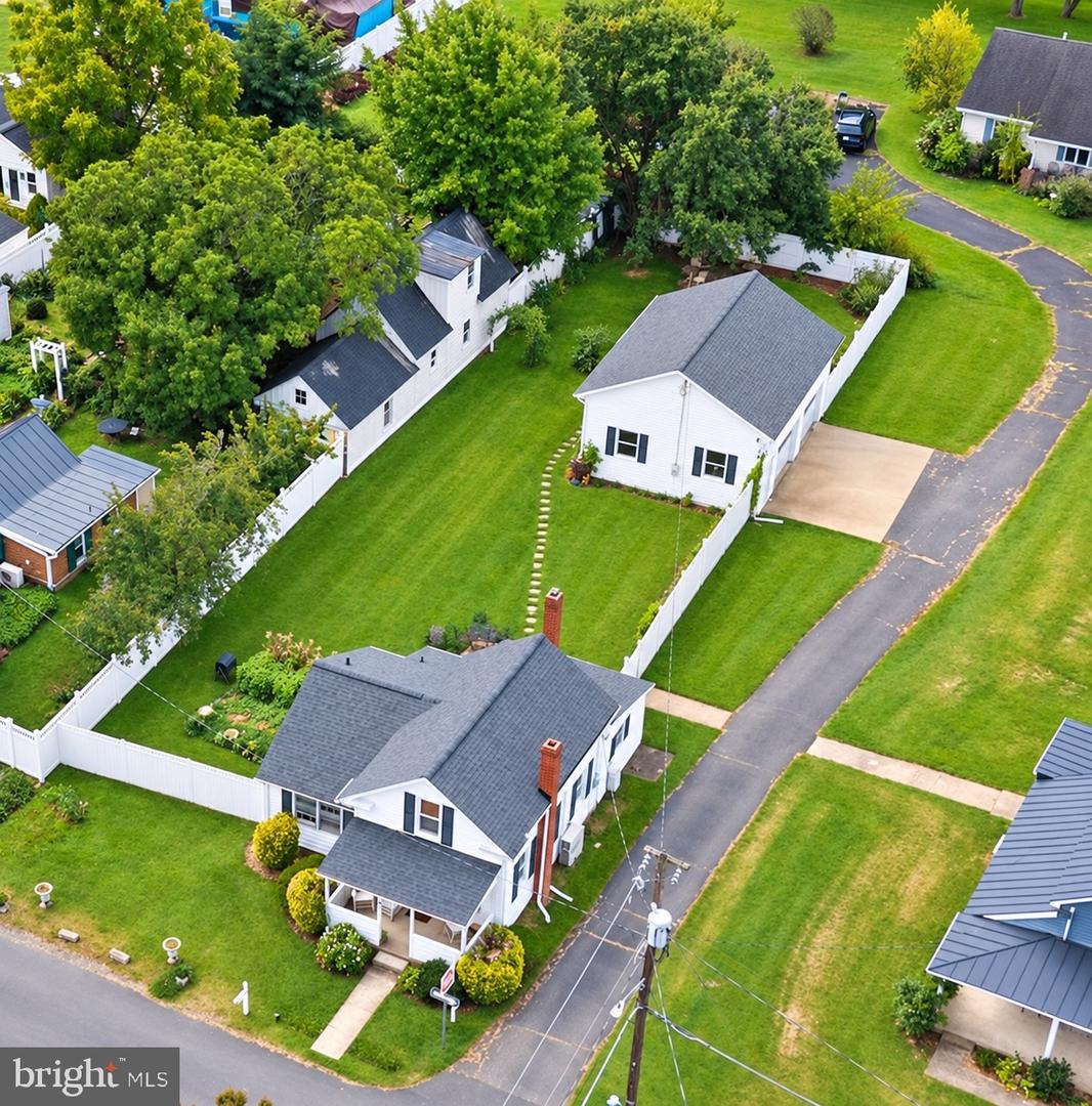 12 E Pennsylvania Ave E Property Photo 1