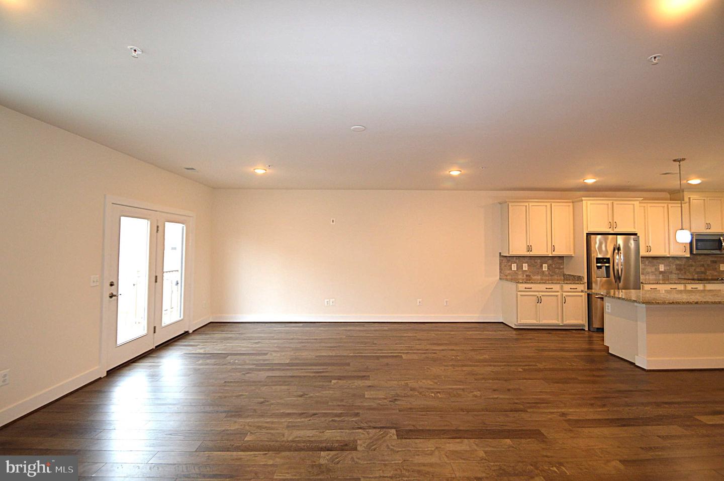 44878 Tiverton Sq Property Photo 16