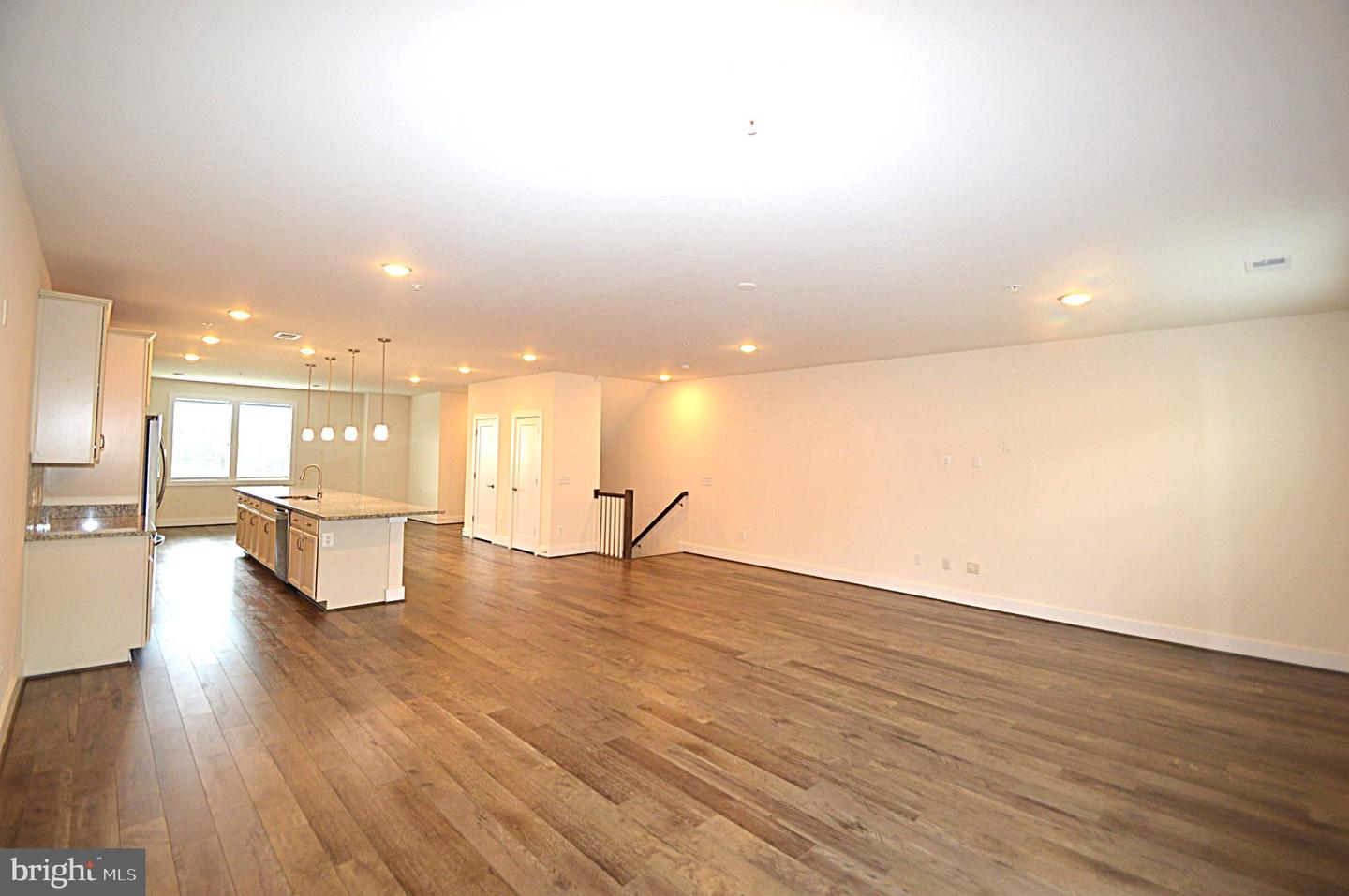44878 Tiverton Sq Property Photo 19