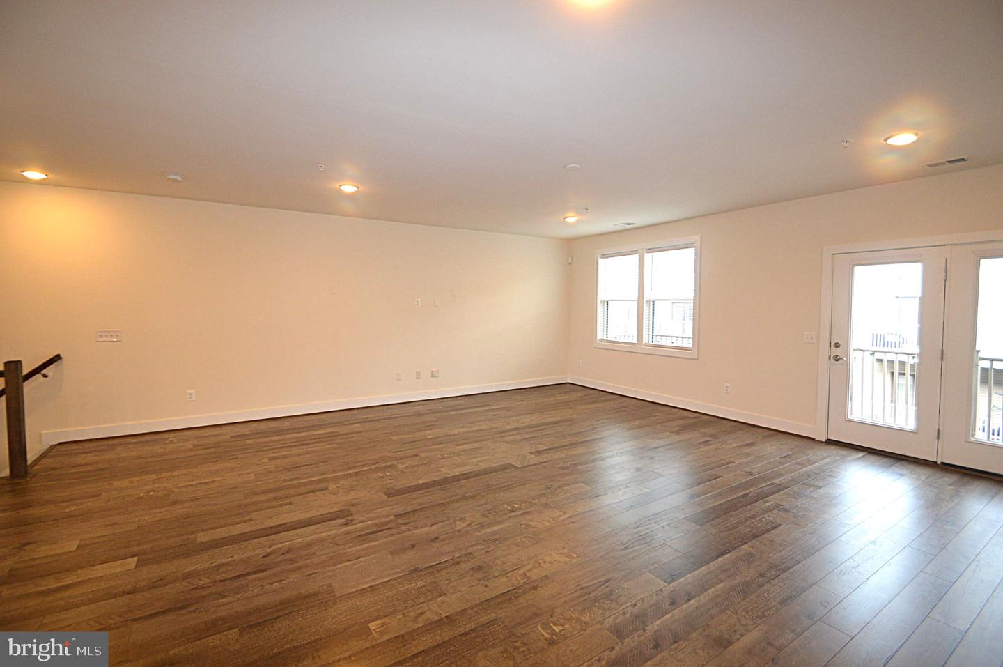 44878 Tiverton Sq Property Photo 21