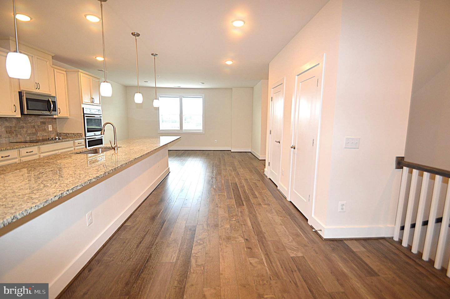 44878 Tiverton Sq Property Photo 22