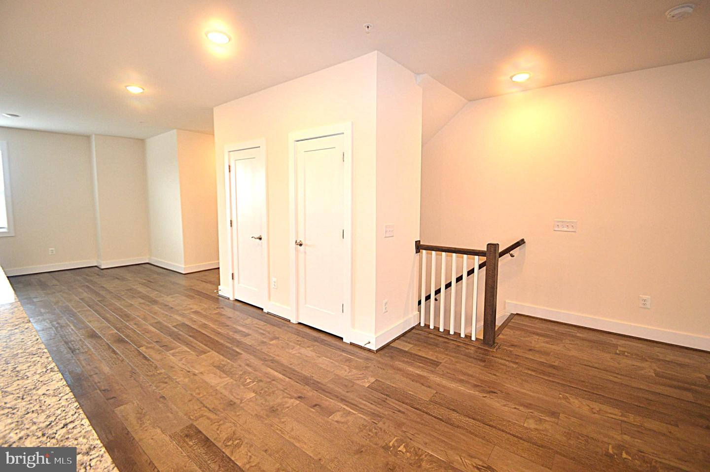 44878 Tiverton Sq Property Photo 23
