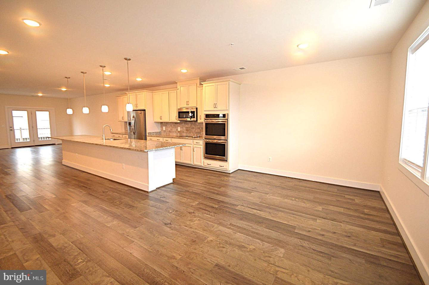 44878 Tiverton Sq Property Photo 29