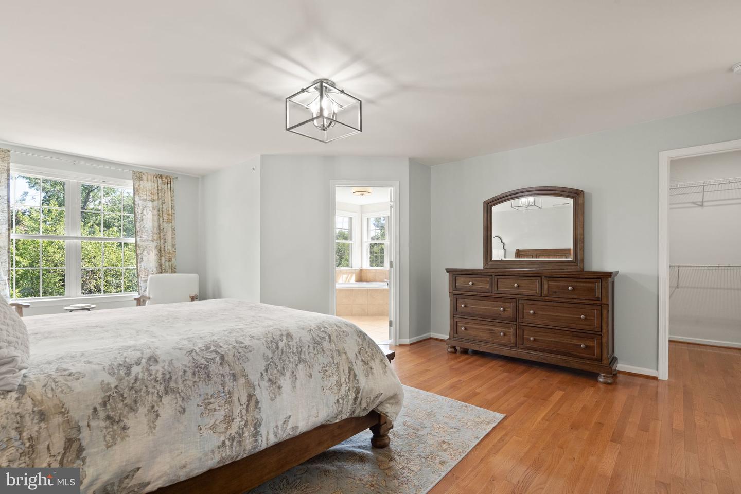 24994 Glasgow Heights Ter Property Photo 35