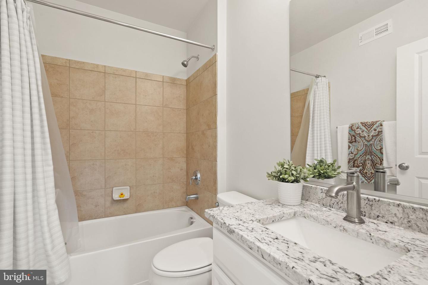 24994 Glasgow Heights Ter Property Photo 47
