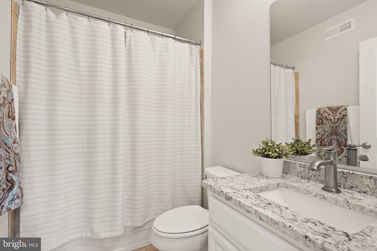 24994 Glasgow Heights Ter Property Photo 48
