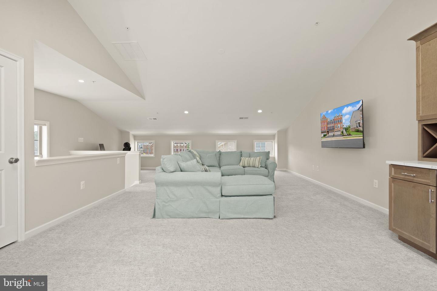 24994 Glasgow Heights Ter Property Photo 53