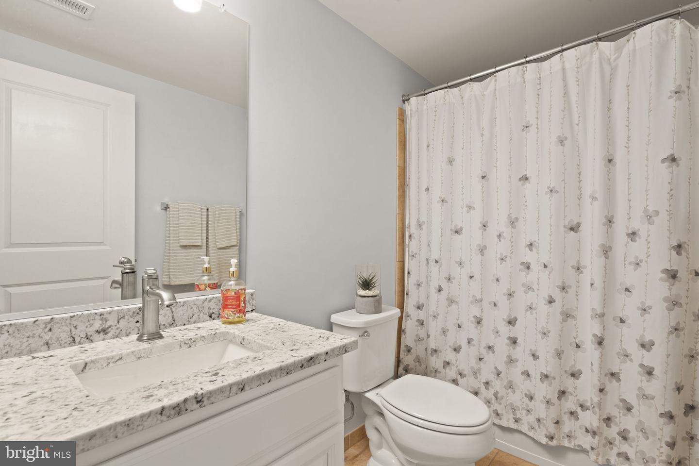24994 Glasgow Heights Ter Property Photo 67