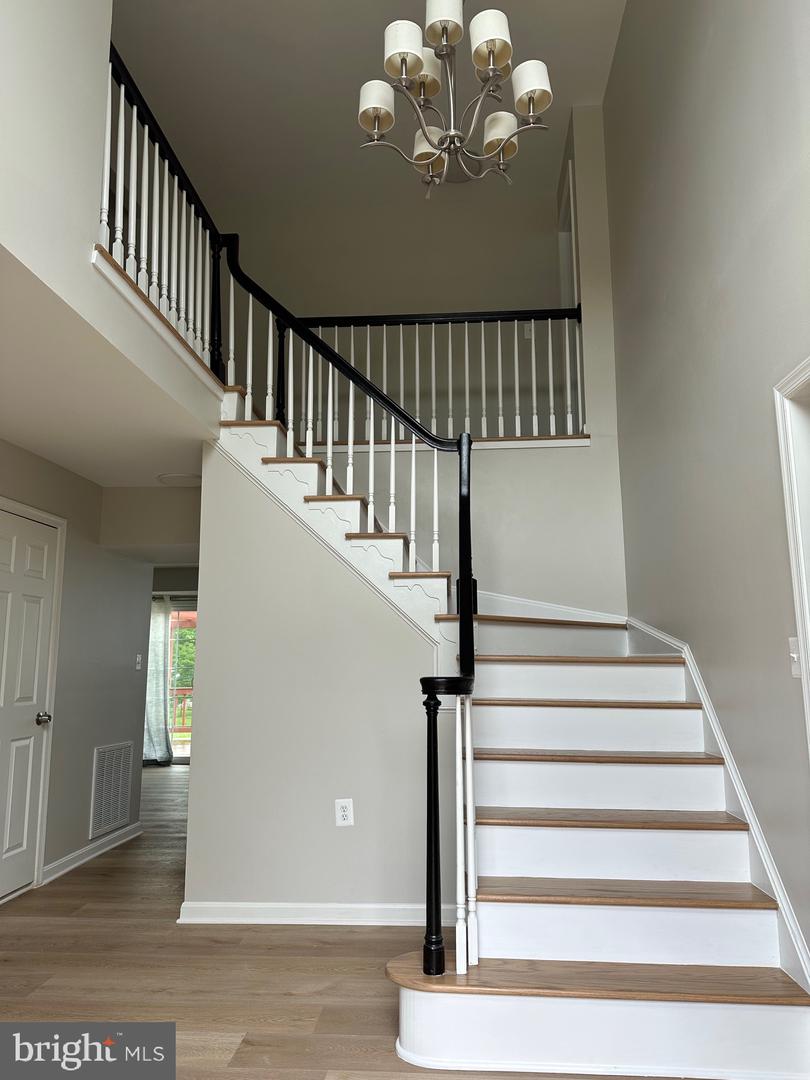 21274 Meadowsweet Ct Property Photo 2