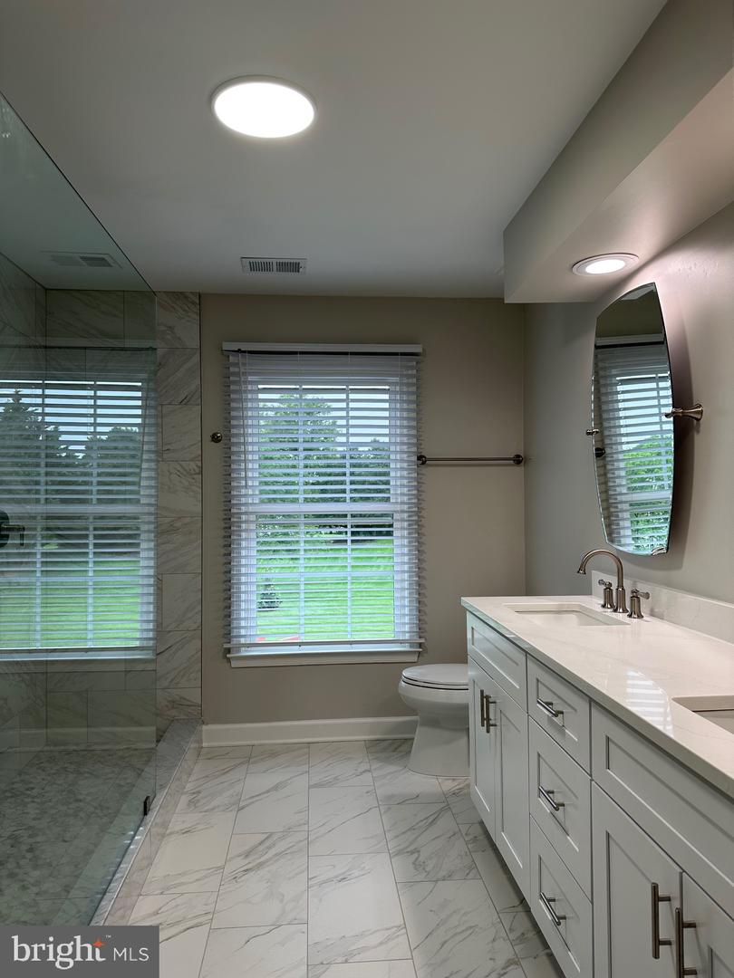 21274 Meadowsweet Ct Property Photo 9