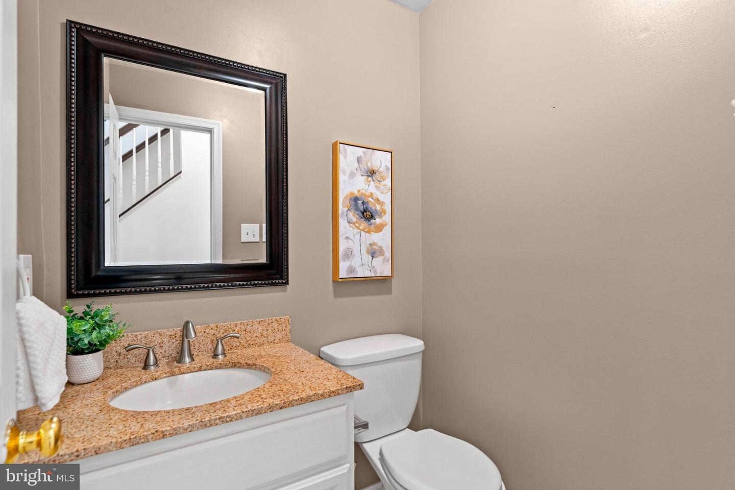 43848 Glenhazel Dr Property Photo 17