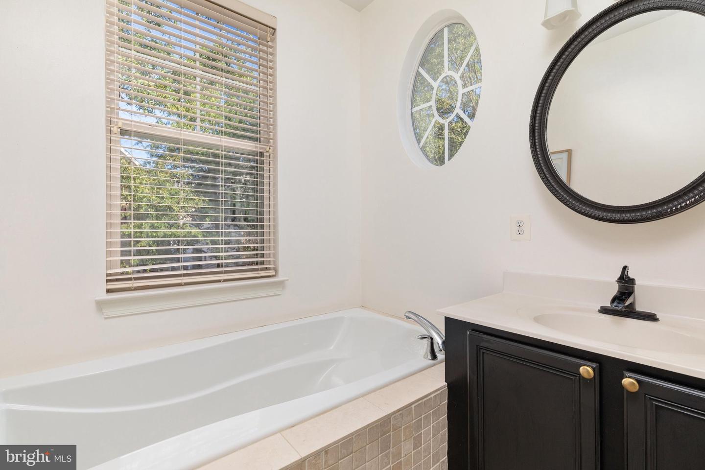 17562 Lethridge Cir Property Photo 24