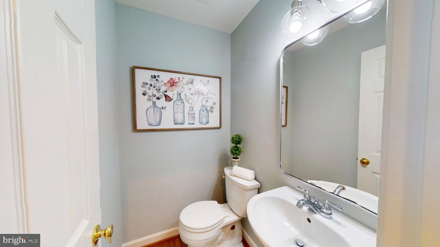 47292 Middle Bluff Pl Property Photo 36