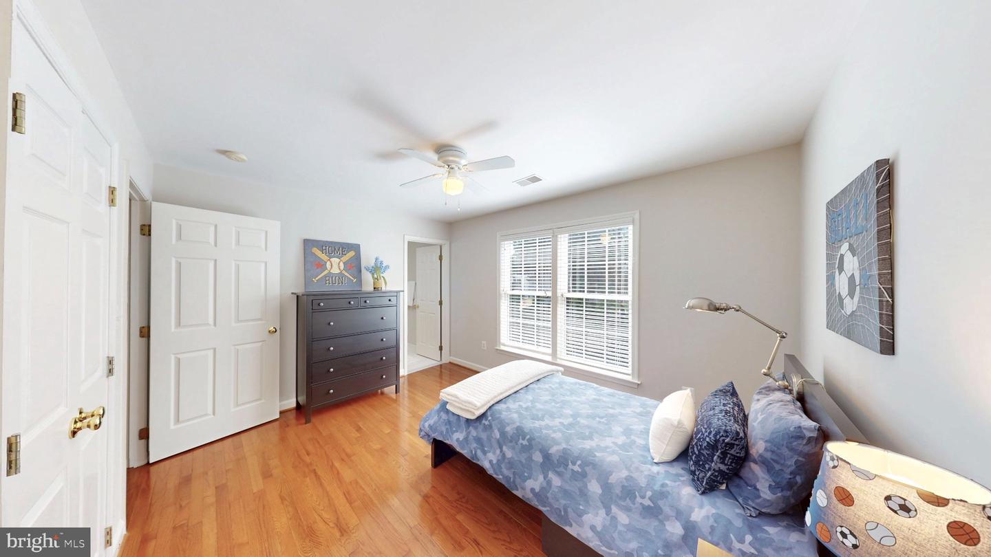 47292 Middle Bluff Pl Property Photo 59