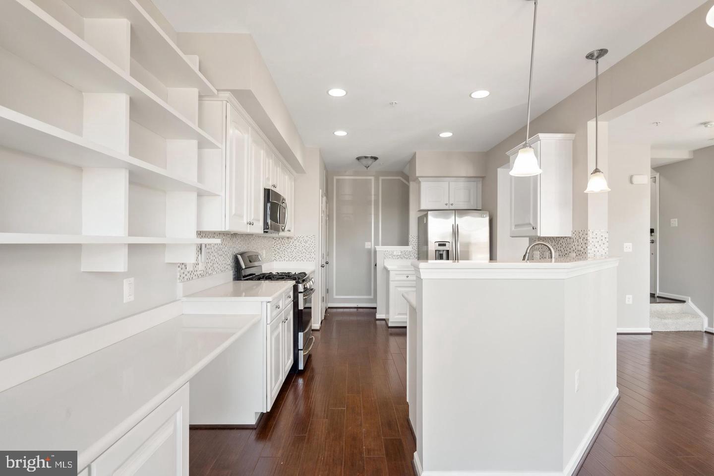 42183 Shorecrest Ter Property Photo 12