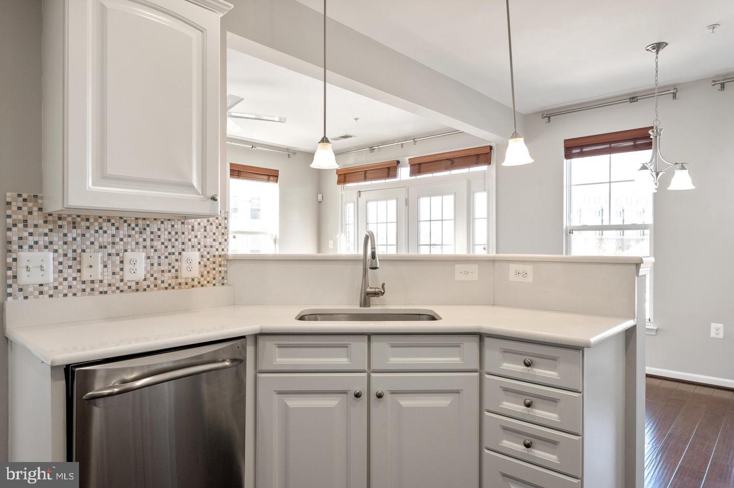 42183 Shorecrest Ter Property Photo 16