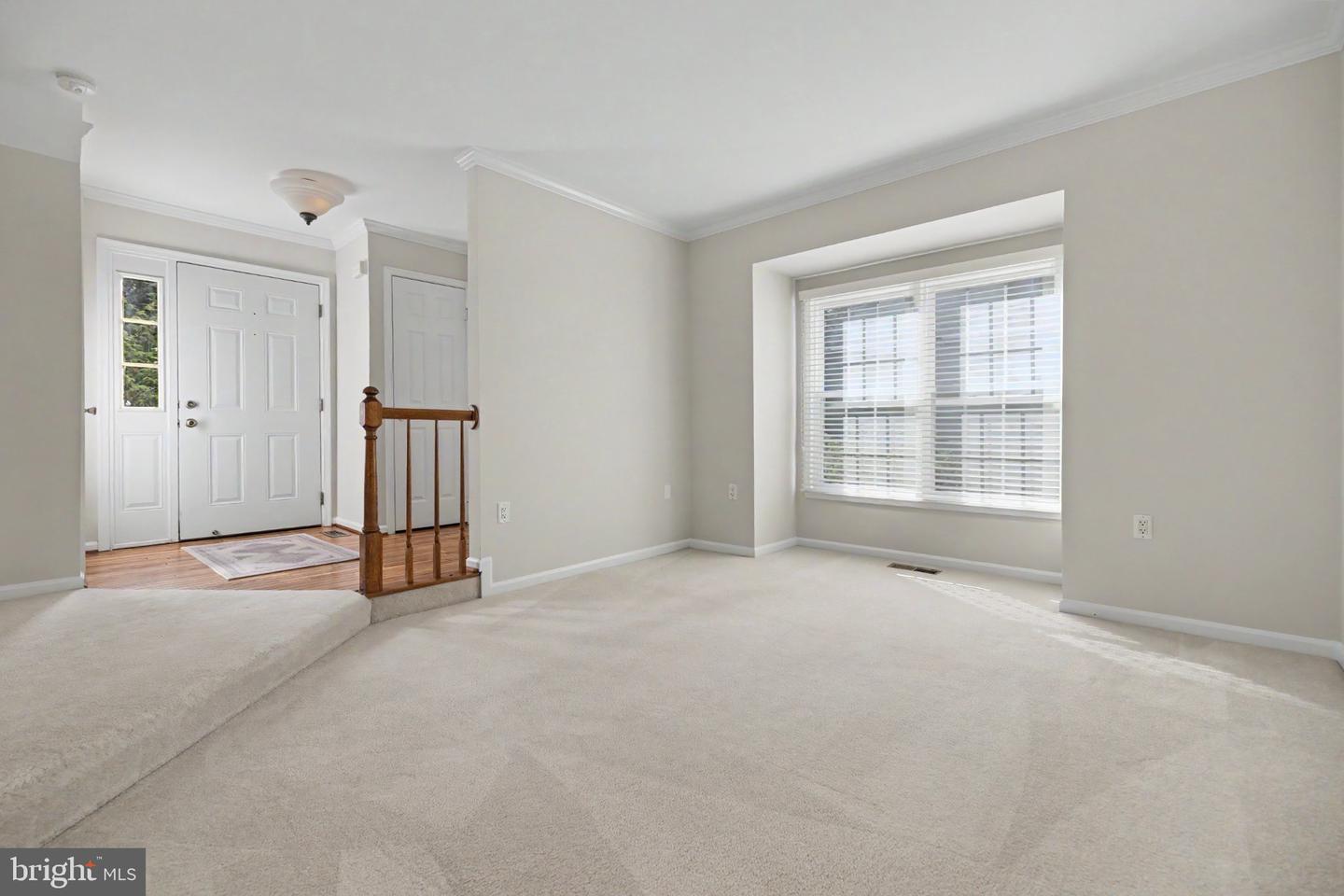 21130 Winding Brook Sq Property Photo 15