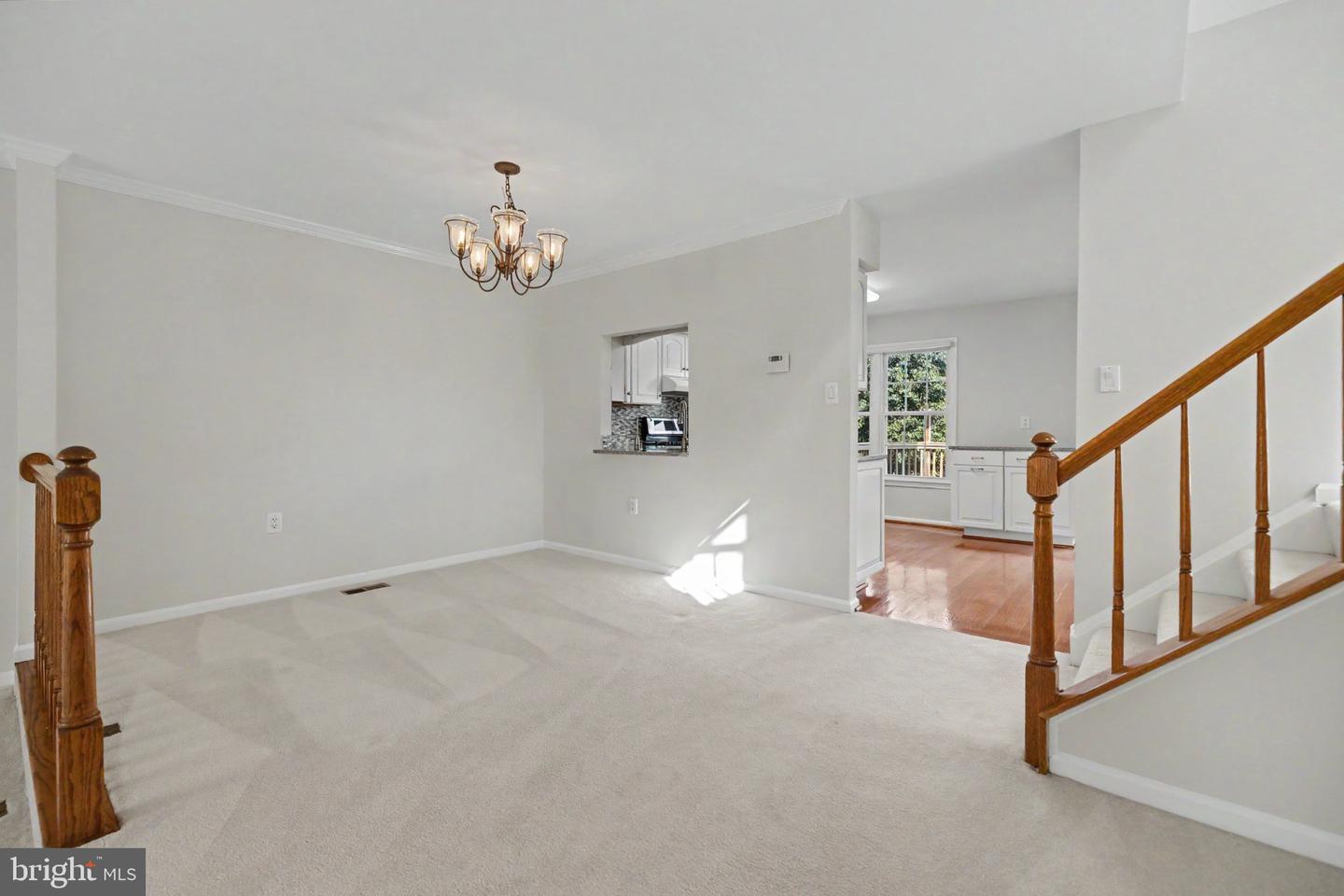 21130 Winding Brook Sq Property Photo 21