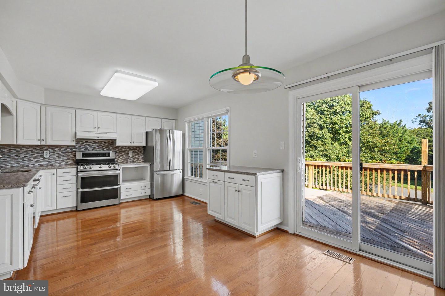 21130 Winding Brook Sq Property Photo 32