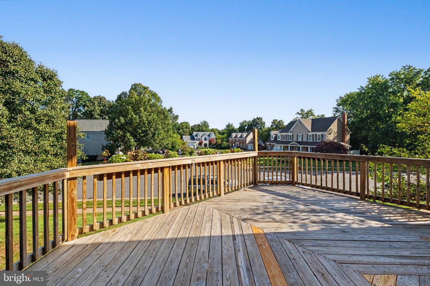 21130 Winding Brook Sq Property Photo 37