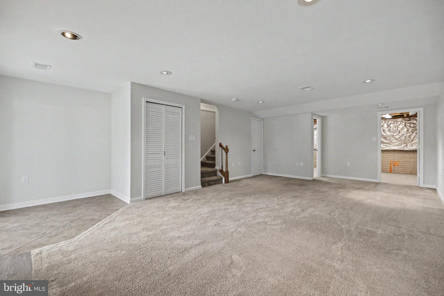 21130 Winding Brook Sq Property Photo 53