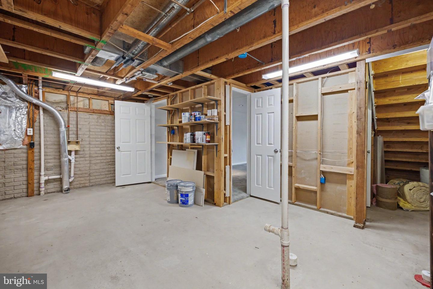 21130 Winding Brook Sq Property Photo 55