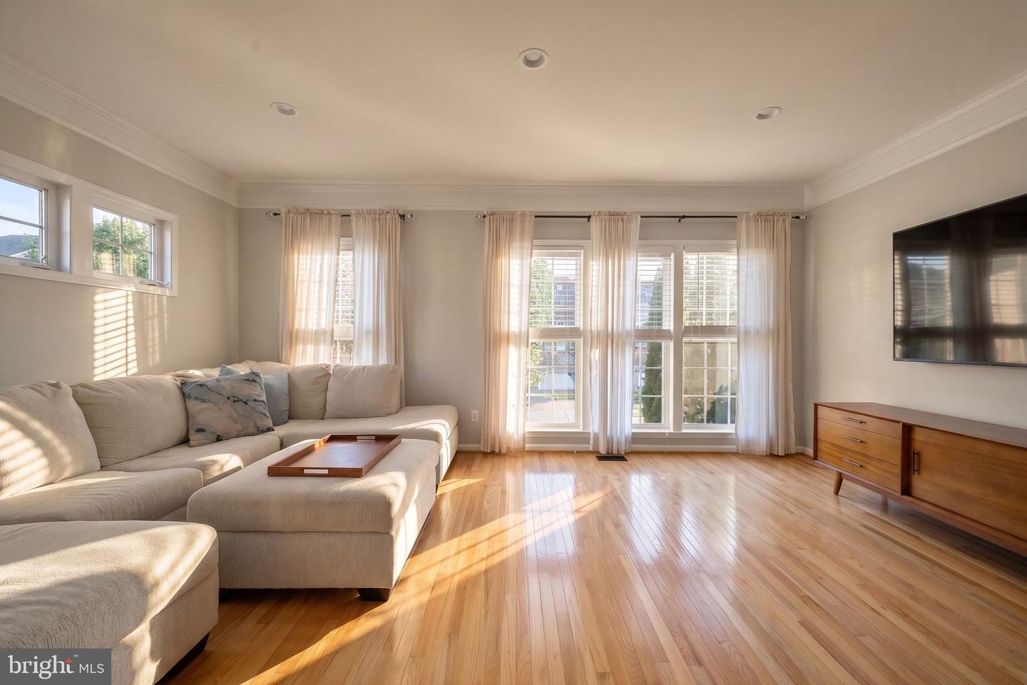 43143 Crosswind Ter Property Photo 4