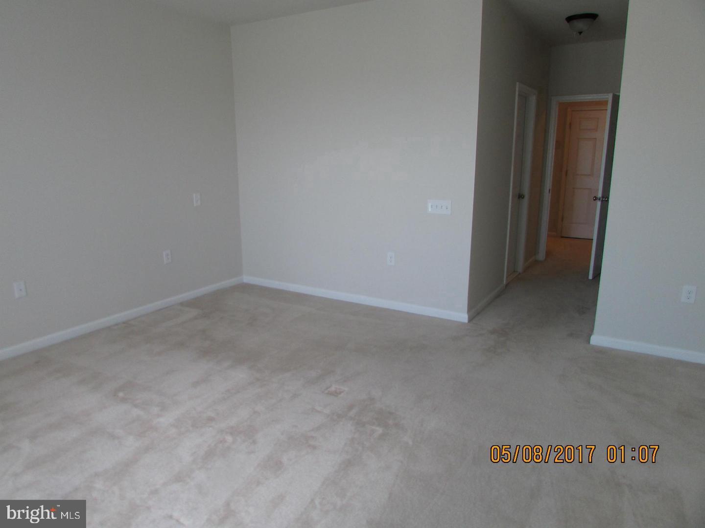 20606 Maitland Ter #14 H Property Photo 7