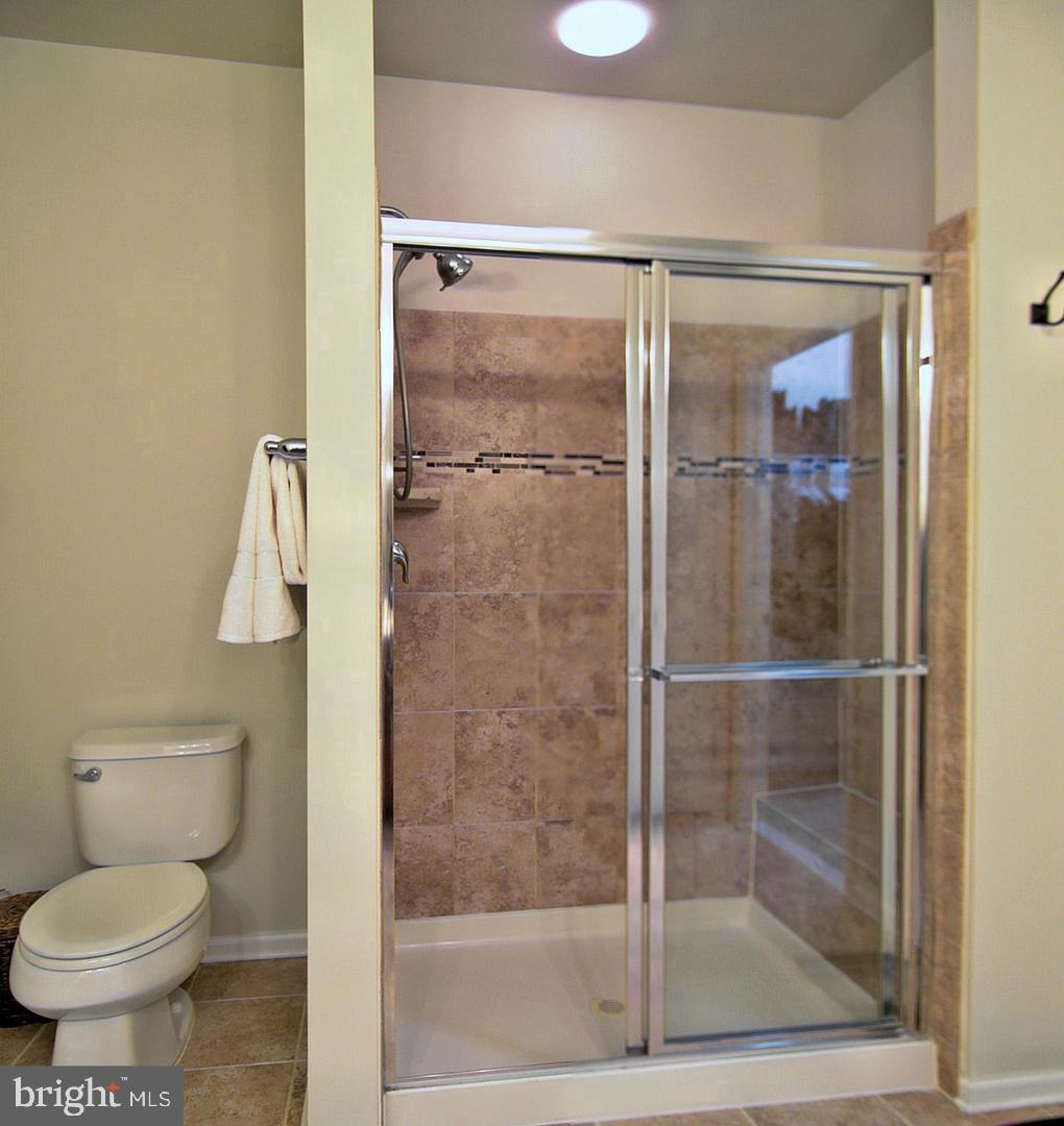 20606 Maitland Ter #14 H Property Photo 8