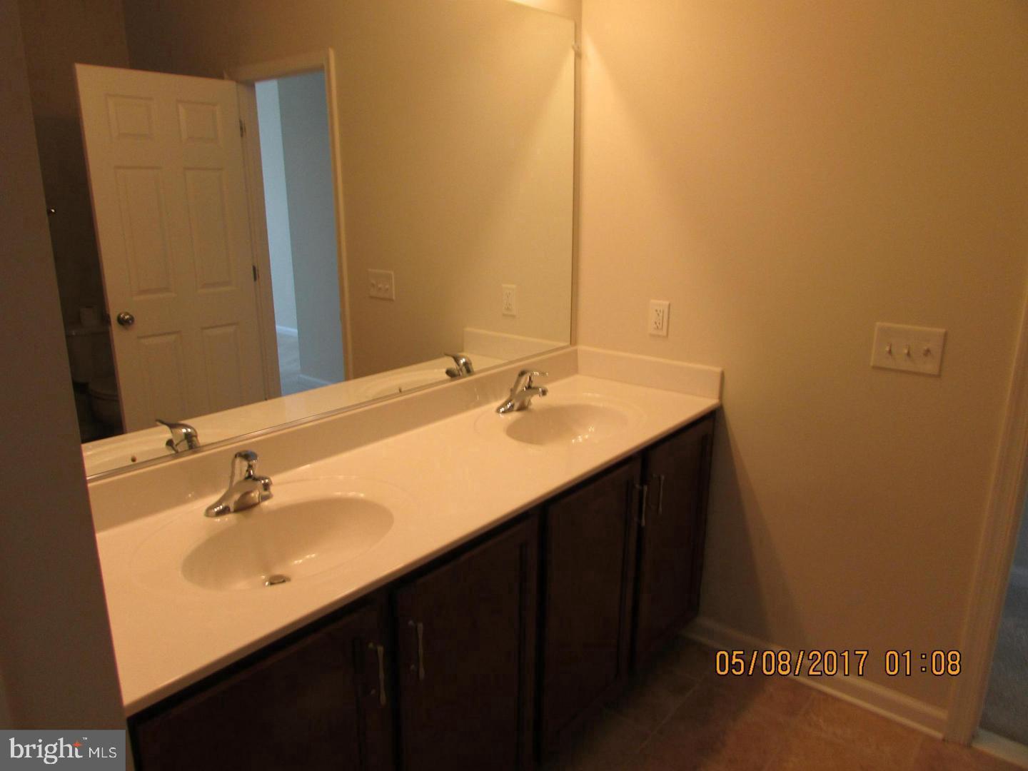 20606 Maitland Ter #14 H Property Photo 11