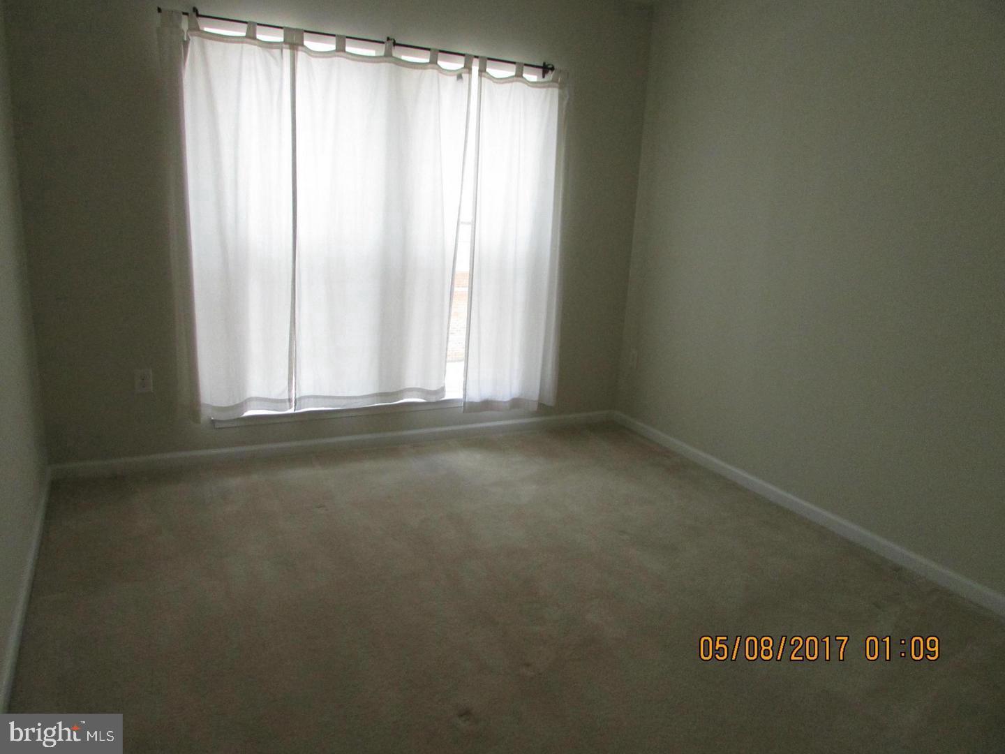 20606 Maitland Ter #14 H Property Photo 12