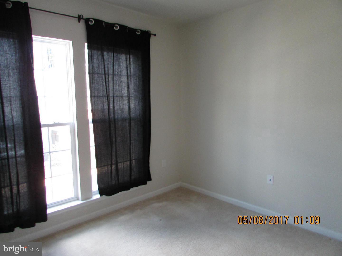 20606 Maitland Ter #14 H Property Photo 13