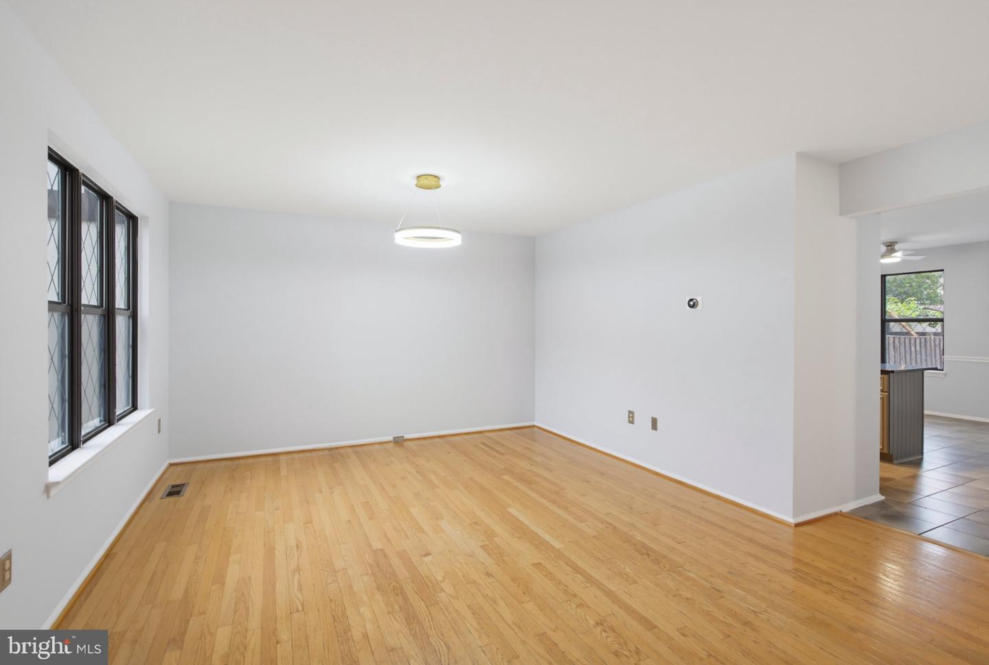 34 Millard Ct Property Photo 4