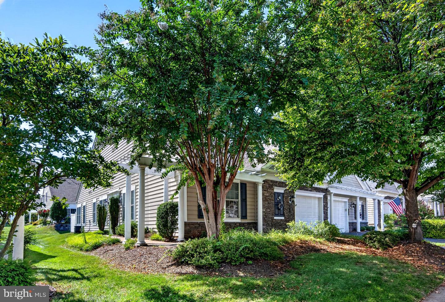 20577 Rosewood Manor Sq Property Photo 3